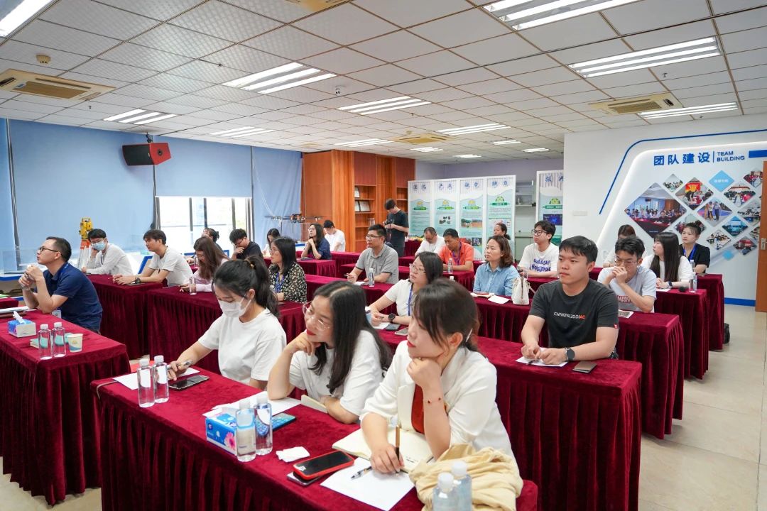 1066vip威尼斯集团引领AI风潮，全员进建共创发展